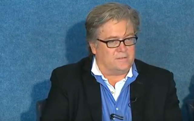 Stephen Bannon (Crédit : capture d'écran YouTube)