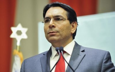 L'ambassadeur israélien à l'ONU Danny Danon lors d'une conférence anti-BDS au siège des Nations Unies à New York, le 17 novembre 2016. (Crédit : Harel Rintzler)