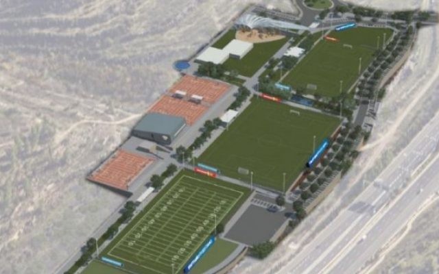 La représentation d'un artiste du Kraft Family Sports Campus qui sera construit dans la vallée d'Arazim, à Jérusalem. (Crédit : mairie de Jérusalem) La représentation d'un artiste du Kraft Family Sports Campus qui sera construit dans la vallée d'Arazim, à Jérusalem. (Crédit : mairie de Jérusalem)