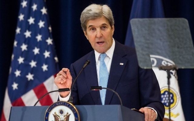 Le Secrétaire d'Etat John Kerry prononce un discours sur la paix au Moyen Orient au Département d'Etat, à Washington, le 28 décembre 2016. (Crédit : Zach Gibson/Getty Images/AFP) Le Secrétaire d'Etat John Kerry prononce un discours sur la paix au Moyen Orient au Département d'Etat, à Washington, le 28 décembre 2016. (Crédit : Zach Gibson/Getty Images/AFP)