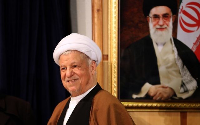 L'ancien président iranien Akbar Hashemi Rafsanjani, au ministère de l'Intérieur à Téhéran, le 21 décembre 2015. (Crédit : AFP / ATTA KENARE)