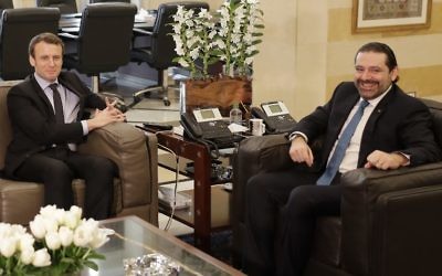 Emmanuel Macron a rencontré le Premier ministre libanais Saad Hariri au Palais du gouvernement à Beyrouth le 24  janvier 2017. (Crédit : AFP / JOSEPH EID)