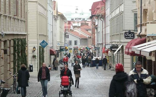 Une rue de la ville suédoise de Gothenburg. Illustration. (Crédit : Erik of Gothenburg/CC BY-SA 3.0/Wikipedia)
