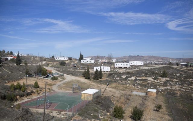 L'avant-poste d'Amona, en Cisjordanie, le 16 janvier 2017. (Crédit : Lior Mizrahi/Flash90) L'avant-poste d'Amona, en Cisjordanie, le 16 janvier 2017. (Crédit : Lior Mizrahi/Flash90)