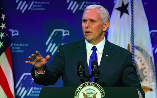 Le vice-président américain Mike Pence pendant la conférence annuelle de la Coalition juive républicaine à Las Vegas, le 24 février 2017. (Crédit : Ethan Miller/Getty Images/AFP) Le vice-président américain Mike Pence pendant la conférence annuelle de la Coalition juive républicaine à Las Vegas, le 24 février 2017. (Crédit : Ethan Miller/Getty Images/AFP)