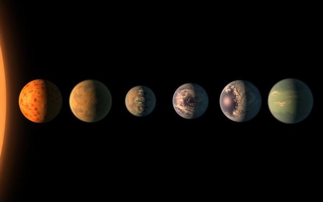 Illustration d'un artiste qui a imaginé à quoi les sept planètes de TRAPPIST-1 pourraient ressembler (Crédit : NASA / JPL-Caltech) Illustration d'un artiste qui a imaginé à quoi les sept planètes de TRAPPIST-1 pourraient ressembler (Crédit : NASA / JPL-Caltech)