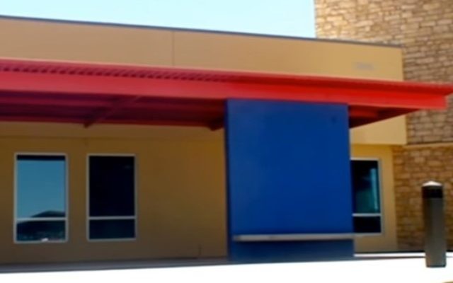 L'école juive Pardes en Arizona (Crédit : Capture d'écran YouTube) L'école juive Pardes en Arizona (Crédit : Capture d'écran YouTube)