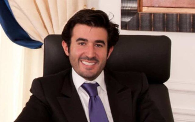 Le bagout du golden-boy Nadav Bensoussan lui a permis de convaincre des centaines de clients, qui l'accompagnent aujourd'hui sur le banc des accusés (Crédit : DR) Le bagout du golden-boy Nadav Bensoussan lui a permis de convaincre des centaines de clients, qui l'accompagnent aujourd'hui sur le banc des accusés (Crédit : DR)