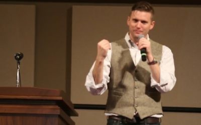 Richard Spencer, cadre de l'extrême-droite américaine, à l'université A&M du Texas, le 6 décembre 2016. (Crédit : Capture d'écran)