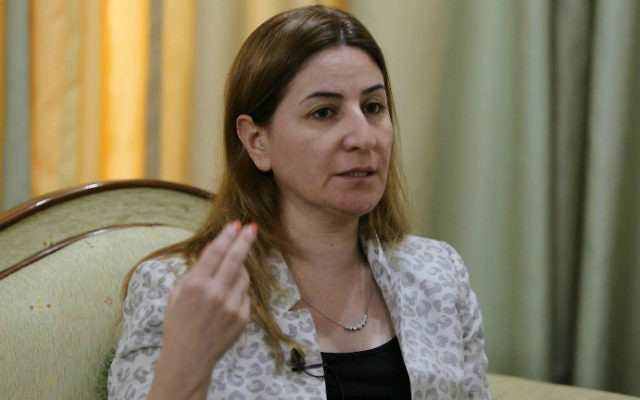 Vian Dakhil, suele parlementaire yézidie en Irak, répond aux questions dans une interview le 20septemebre 2014 à Erbil, capitalecapitale de la région autonome du Kurdistan au nord de l'Irak (Crédit: Mohammed Sawaf/AFP) Vian Dakhil, suele parlementaire yézidie en Irak, répond aux questions dans une interview le 20septemebre 2014 à Erbil, capitalecapitale de la région autonome du Kurdistan au nord de l'Irak (Crédit: Mohammed Sawaf/AFP)