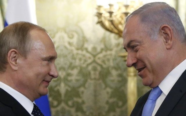 Le président russe Vladimir Poutine, à gauche, avec le Premier ministre Benjamin Netanyahu, au Kremlin, à Moscou, le 7 juin 2016. (Crédit : Maxim Shipenkov/Pool/AFP) Le président russe Vladimir Poutine, à gauche, avec le Premier ministre Benjamin Netanyahu, au Kremlin, à Moscou, le 7 juin 2016. (Crédit : Maxim Shipenkov/Pool/AFP)