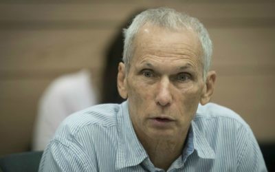 Omer Bar Lev, député de l'Union sioniste, pendant la commission de la Constitution, du Droit et de la Justice à la Knesset, le 13 décembre 2016. (Crédit : Yonatan Sindel/Flash90)