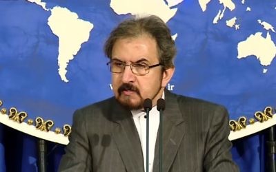 Bahram Qassemi, le porte-parole du ministère iranien des Affaires étrangères. (Crédit : capture d'écran YouTube)