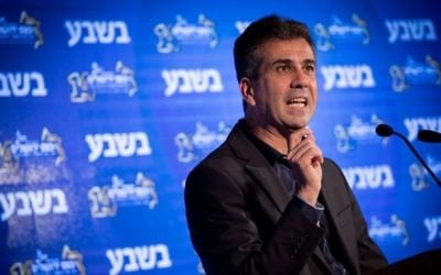 Le ministre de l'Économie et de l'Industrie Eli Cohen lors de 14ème conférence annuelle du groupe  'Besheva' ,le 13 février 2017. (Crédit :Yonatan Sindel/Flash90)