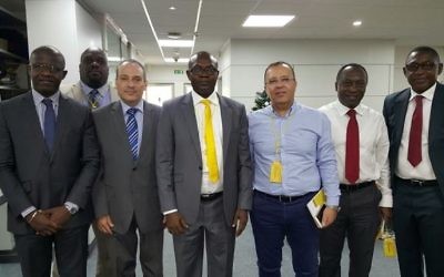 Ran Gidor,alors ambassadeur israélien au Cameroun ( g.) à Douala capitale économique du pays (Crédit: ambassade israélienne au Cameroun)