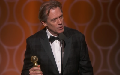 Hugh Laurie après avoir reçu son Golden Globes pour meilleur acteur dans un second rôle, le 8 janvier 2017. (Crédit : Capture d'écran YouTube) Hugh Laurie après avoir reçu son Golden Globes pour meilleur acteur dans un second rôle, le 8 janvier 2017. (Crédit : Capture d'écran YouTube)