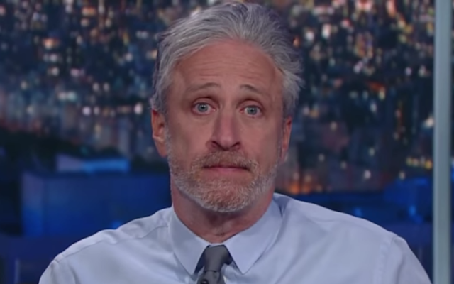 Jon Stewart sur The Late Show avec Stephen Colbert, 27 février 2017. (Crédit : capture d'écran YouTube)