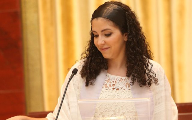 La rabbin Fernanda Tomchinsky-Galanternik. (Crédit : autorisation de la Congrégation israélite Paulita via JTA) La rabbin Fernanda Tomchinsky-Galanternik. (Crédit : autorisation de la Congrégation israélite Paulita via JTA)