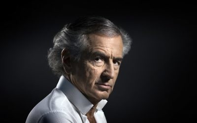 Bernard-Henri Lévy à Paris, le 14 janvier 2016. (Crédit : Joël Saget/AFP)