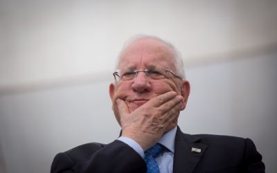 Le président Reuven Rivlin, à Jérusalem, le 4 avril 2017. (Crédit : Miriam Alster/Flash90) Le président Reuven Rivlin, à Jérusalem, le 4 avril 2017. (Crédit : Miriam Alster/Flash90)