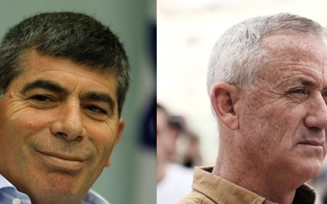 Gabi Ashkenazi, à gauche en 2011, et Benny Gantz, en 2016, tous deux ancien chefs d'état-major de l'armée israélienne. (Crédit : Miriam Alster et Tomer Neuberg/Flash90) Gabi Ashkenazi, à gauche en 2011, et Benny Gantz, en 2016, tous deux ancien chefs d'état-major de l'armée israélienne. (Crédit : Miriam Alster et Tomer Neuberg/Flash90)