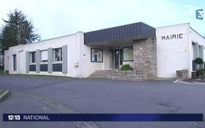 La mairie de Ploaren (Crédit: capture d'écran/Francetvinfo)
