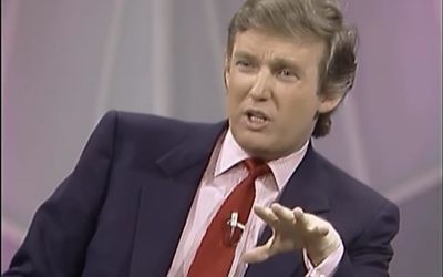 Donald Trump lors d'une interview accordée à Oprah Winfrey, en 1988. (Crédit : capture d'écran OWN via YouTube)