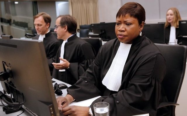 Fatou Bensouda, procureure de la Cour pénale internationale de La Haye, le 27 septembre 2016. (Crédit : Bas Czerwinski/ANP/AFP) Fatou Bensouda, procureure de la Cour pénale internationale de La Haye, le 27 septembre 2016. (Crédit : Bas Czerwinski/ANP/AFP)