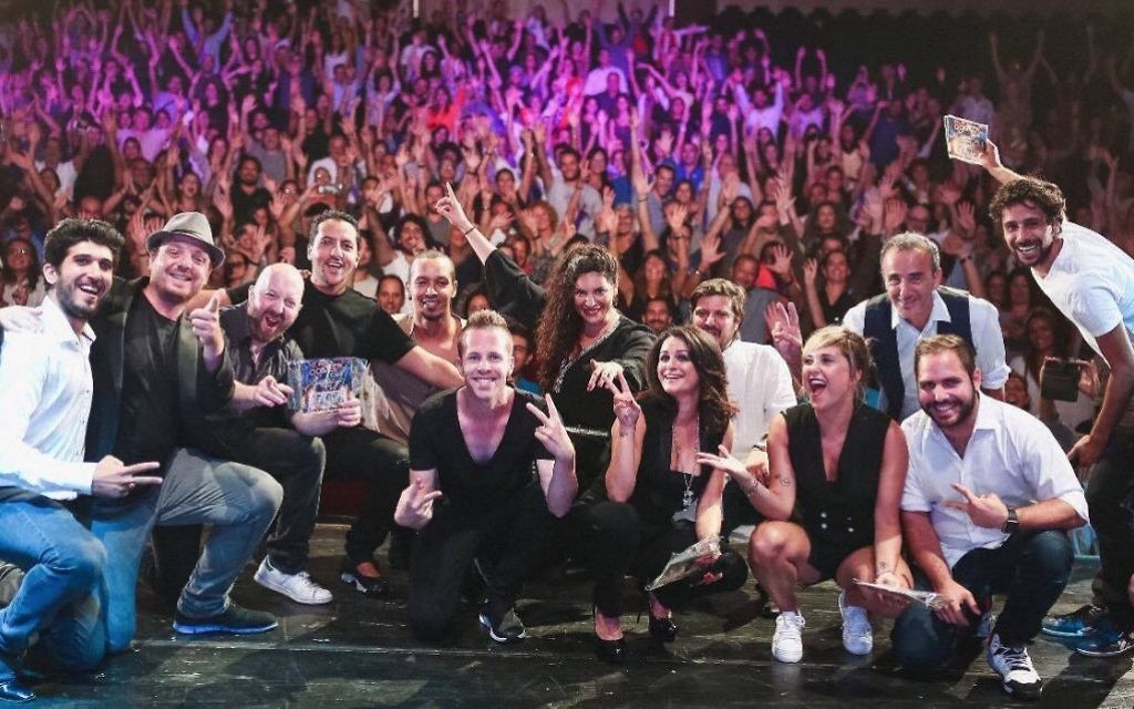 Les humoristes du premier festival du rire de Tel Aviv, le Tel Aviv Comedy Club, le 6 juillet 2017 (Crédit : Eliora Efrati/autorisation Emmanuel Smadja)