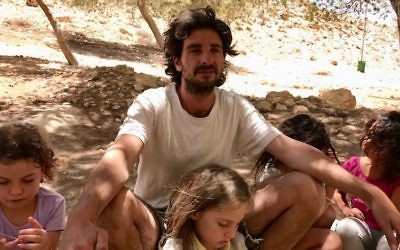 Ron Meltzer au Gan Keshet de Mitzpe Ramon, le 13 juin 2017. (Crédit : Andrew Tobin)
