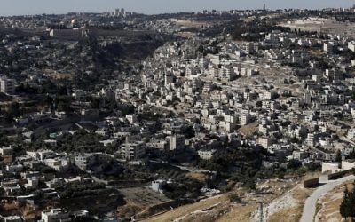 Vue générale de Jérusalem Est, près de la Vieille Ville, le 31 mai 2017. Illustration. (Crédit : Ahmad Gharabli/AFP)