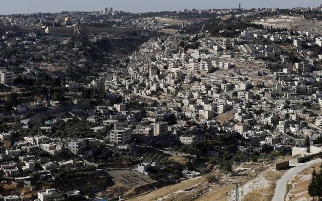 Vue générale de Jérusalem Est, près de la Vieille Ville, le 31 mai 2017. Illustration. (Crédit : Ahmad Gharabli/AFP) Vue générale de Jérusalem Est, près de la Vieille Ville, le 31 mai 2017. Illustration. (Crédit : Ahmad Gharabli/AFP)