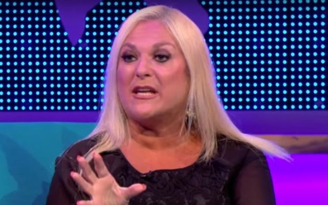 Vanessa Feltz (Crédit : capture d'écran YouTube) Vanessa Feltz (Crédit : capture d'écran YouTube)