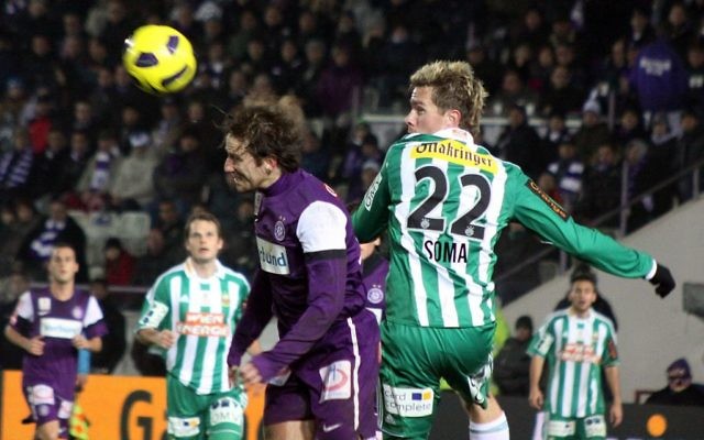 Le FK Austria Wien contre le SK Rapid Wien, en novembre 2010. Illustration. (Crédit : Steindy/CC BY-SA/Wikimedia Commons) Le FK Austria Wien contre le SK Rapid Wien, en novembre 2010. Illustration. (Crédit : Steindy/CC BY-SA/Wikimedia Commons)