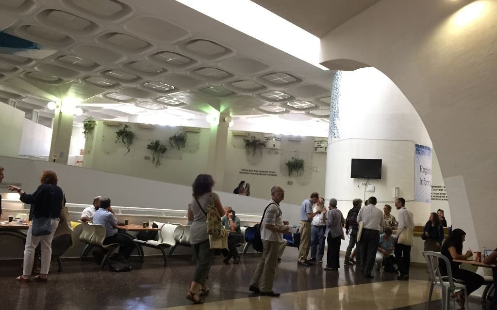 Le 17e Congrès mondial d'études juives de l'université hébraïque de Jérusalem, entre le 6 et le 10 août 2017. (Crédit : Amanda Borschel-Dan/Times of Israël)