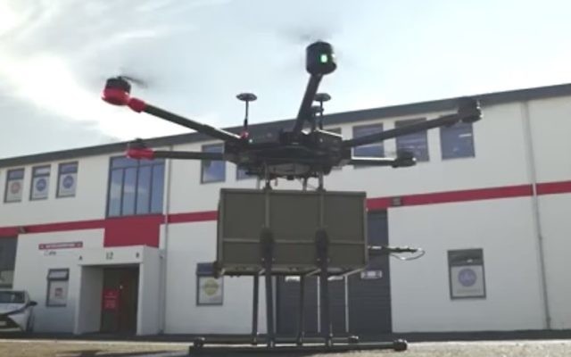 Un drone de Flytrex à Reykjavik, en Islande (Crédit : capture d'écran YouTube)