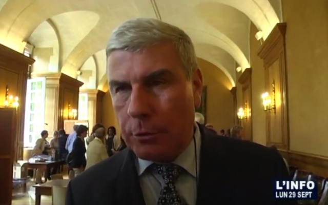 Le sénateur LR Jean-Pierre Vogel pointe dans un rapport les défaillances de l'application mobile SAIP alertant la population en cas d'attentats (Crédit: Captur d'écran Youtube/Lemainelibre) Le sénateur LR Jean-Pierre Vogel pointe dans un rapport les défaillances de l'application mobile SAIP alertant la population en cas d'attentats (Crédit: Captur d'écran Youtube/Lemainelibre)