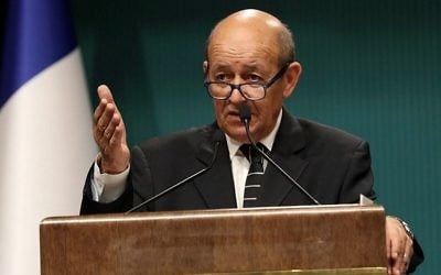 Jean-Yves Le Drian, ministre français des Affaires étrangères, pendant une conférence de presse au complexe présidentiel d'Ankara, en Turquie, le 14 septembre 2017. (Crédit : Adem Altan/AFP)