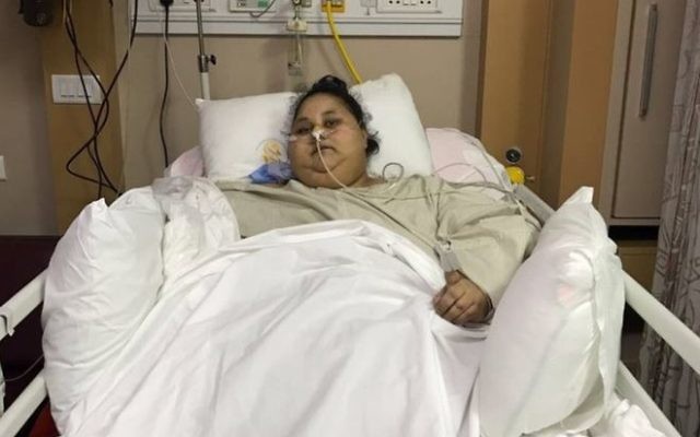 Eman Ahmed Abd El Aty à l'hôpital Saifee de Bombay, en Inde. (Crédit : hôpital Saifee)