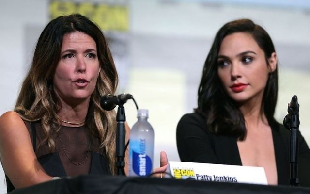 Patty Jenkins et Gal Gadot au Comic Con de San Diego, en 2016. (CC 2.0 Gage Skidmore)