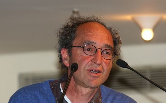Dogan Akhanli, le 8 mai 2009 (Crédit : Raimond Spekking / CC BY-SA 4.0 via Wikimedia Commons) Dogan Akhanli, le 8 mai 2009 (Crédit : Raimond Spekking / CC BY-SA 4.0 via Wikimedia Commons)