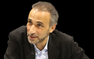 Tariq Ramadan (Crédit : Joshua Sherurcij/Wikimedia Commons)