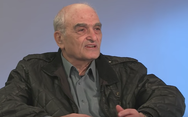 Moshe Machover, activiste d'origine israélienne du Parti travailliste britannique. (Crédit : capture d'écran YouTube) Moshe Machover, activiste d'origine israélienne du Parti travailliste britannique. (Crédit : capture d'écran YouTube)