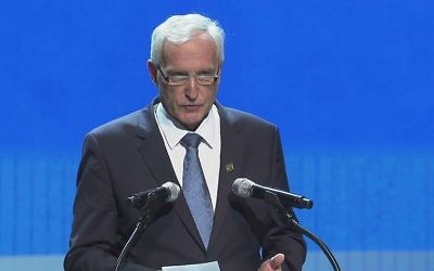 Le ministre d'État hongrois pour la Politique de sécurité, István Mikola (Crédit : Capture d'écran YouTube) Le ministre d'État hongrois pour la Politique de sécurité, István Mikola (Crédit : Capture d'écran YouTube)