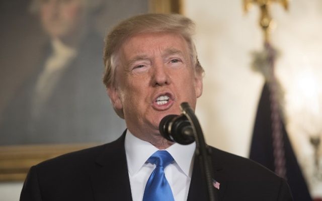 Le président américain Donald Trump lors de sa déclaration sur Jérusalem depuis la salle de réception diplomatique de la Maison-Blanche à Washington le 6 décembre 2017 (AFP PHOTO / SAUL LOEB)