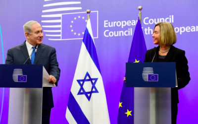 Benjamin Netanyahu aux côtés de Federica Mogherini à Bruxelles, le 11 décembre 2017 (Crédit : Avi Ohayon/GPO) Benjamin Netanyahu aux côtés de Federica Mogherini à Bruxelles, le 11 décembre 2017 (Crédit : Avi Ohayon/GPO)