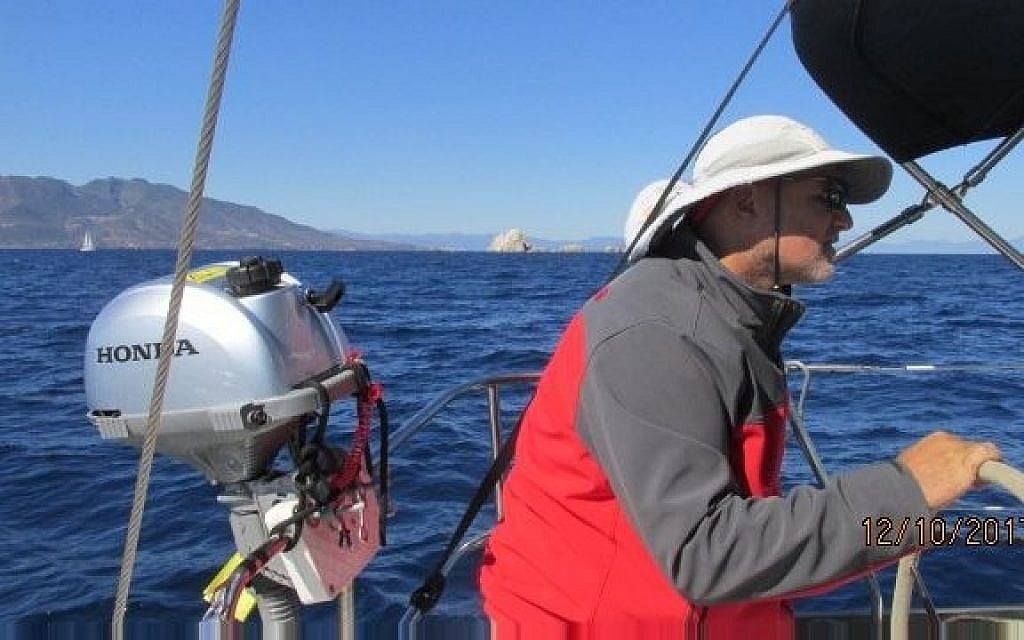Ori Lahav, le cofondateur d'Outbrain, organise une fois par an un voyage pour faire de la voile pour les entrepreneurs technologiques (Crédit : Autorisation) Ori Lahav, le cofondateur d'Outbrain, organise une fois par an un voyage pour faire de la voile pour les entrepreneurs technologiques (Crédit : Autorisation)