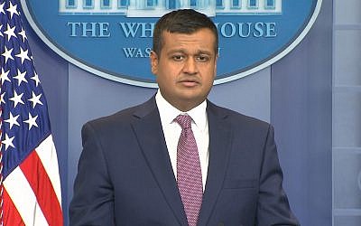 Le secrétaire de presse adjoint de la Maison-Blanche, Raj Shah, s'entretient avec les journalistes lors de la conférence de presse quotidienne dans la salle de presse de Brady à la Maison-Blanche, à Washington, le 8 février 2018. (Capture d'écran CNN)