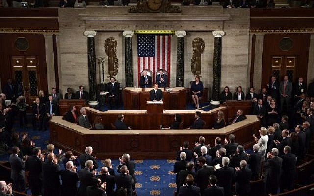 Le président français à la Chambre des Représentants, au Capitole, à Washington Dc, le 25 avril 2018. (Crédit : AFP / Brendan Smialowski) Le président français à la Chambre des Représentants, au Capitole, à Washington Dc, le 25 avril 2018. (Crédit : AFP / Brendan Smialowski)