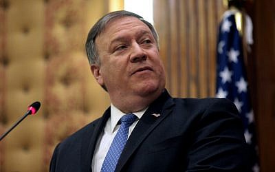 Le secrétaire d'Etat américain Mike Pompeo durant une conférence de presse à Amman le 30 avril 2018 (Crédit :   AFP PHOTO / STRINGER)